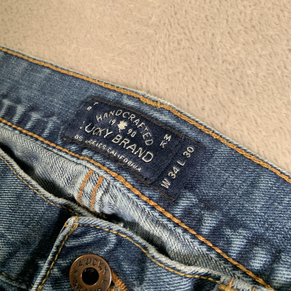 Lucky Brand Jeans Mens 34x30 Light Blue 221 Original Straight Distressed‎ Denim - Picture 8 of 15